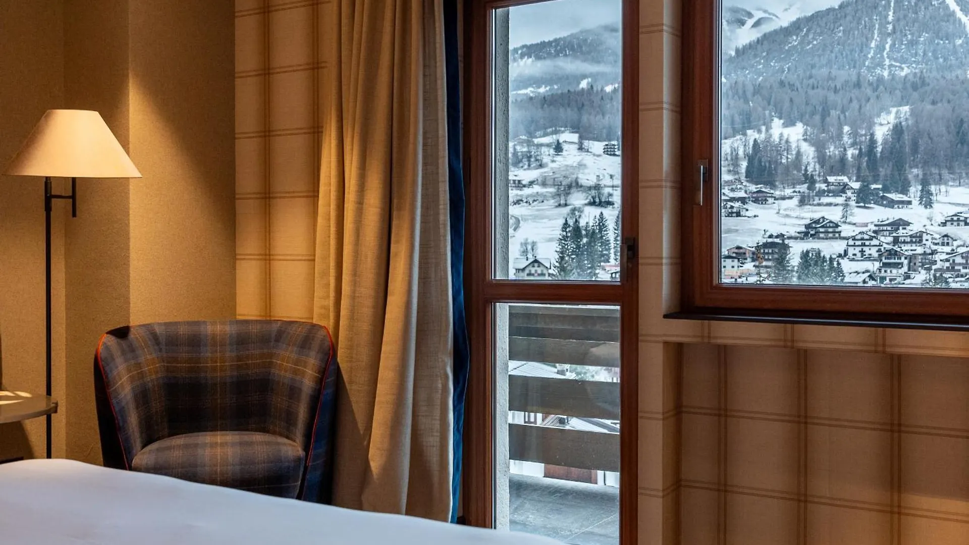 Hotel Europa Cortina