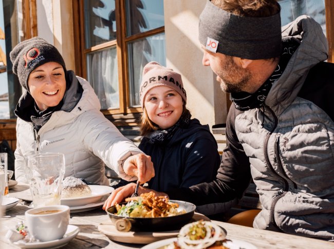 Hotel Alpendorf St. Johann